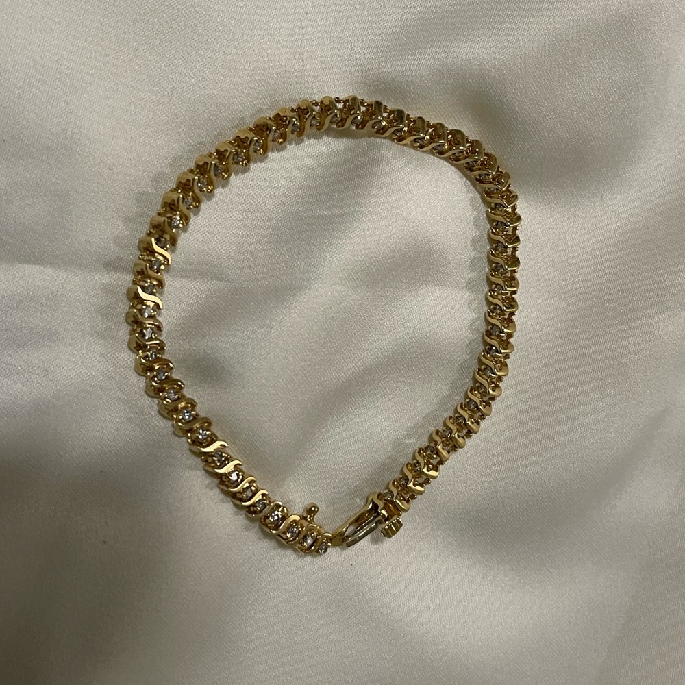 GORGEOUS TENNIS BRACELET 14k GOLD WITH DIAMONDS